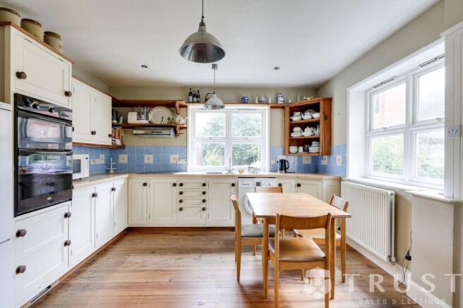 3 bed Detached for sale Image 5