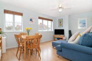 Flat 3, 95 Bradley House, Heath Road, Twickenham TW1 4DH
