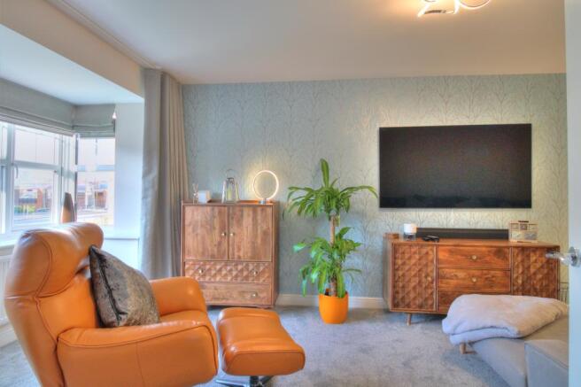 Lounge Main