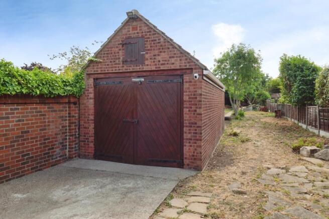 3 bed Semi-Detached for sale Image 11