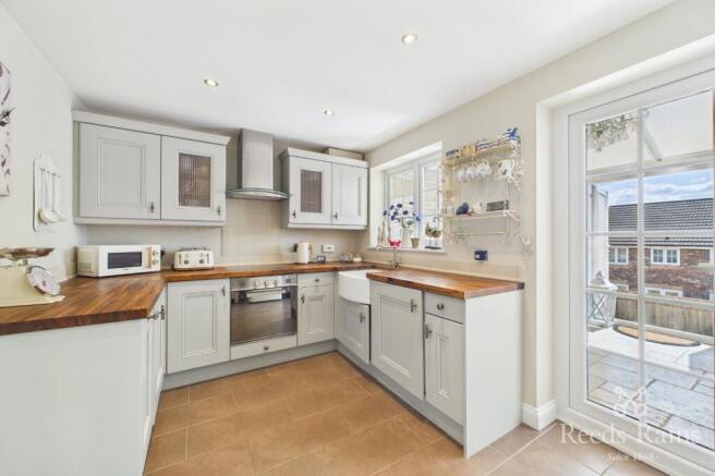 2 bed Terraced for sale Image 4