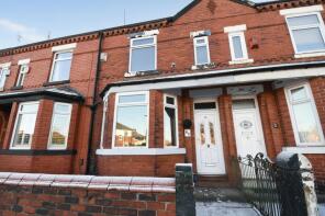 82, Chandos Grove, Salford M5 5LJ
