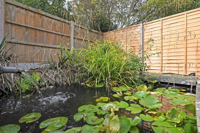 2 bed Bungalow for sale Image 11