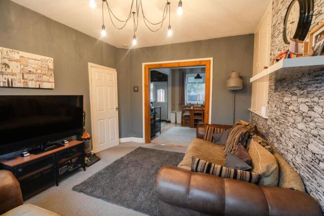 Living Room (2)