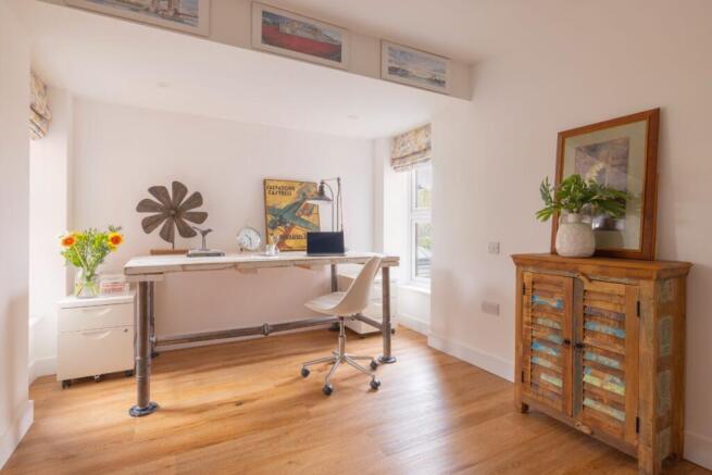 Second Bedroom/Study
