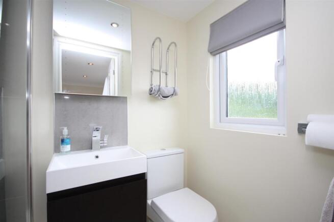 ENSUITE SHOWER ROOM