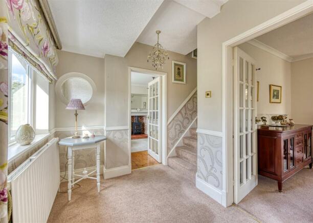 Awbridge House-hall.jpg