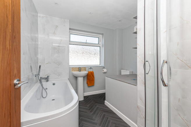 3 bed Semi-Detached for sale Image 10