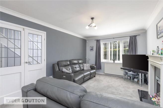 4 bed Detached for sale Image 5