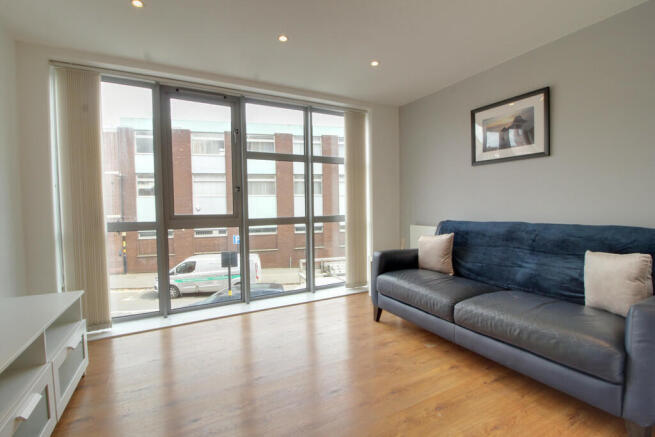 10499_10285700716...