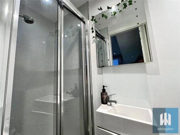 3 bed Terraced for sale Image 12