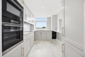 44, Denham Lodge, Oxford Road, New Denham, Denham UB9 4AB