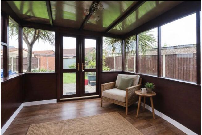 3 bed Detached Bungalow for sale Image 10