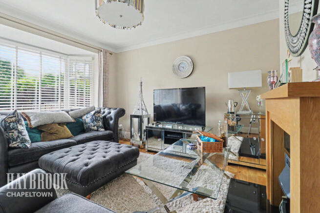 3 bed Detached for sale Image 8