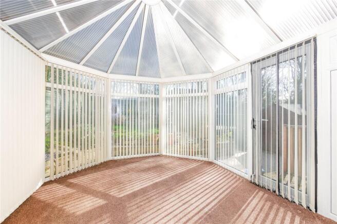 4 bed Detached for sale Image 5