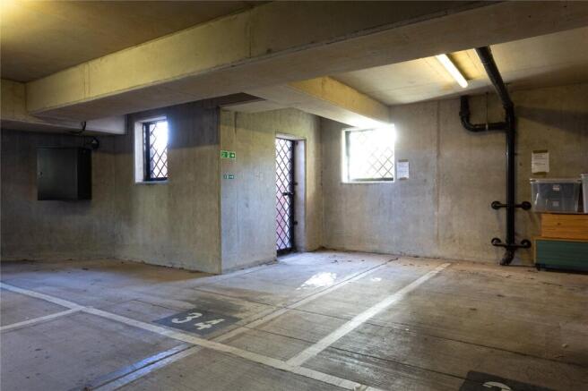 2 bed Flat for sale Image 10