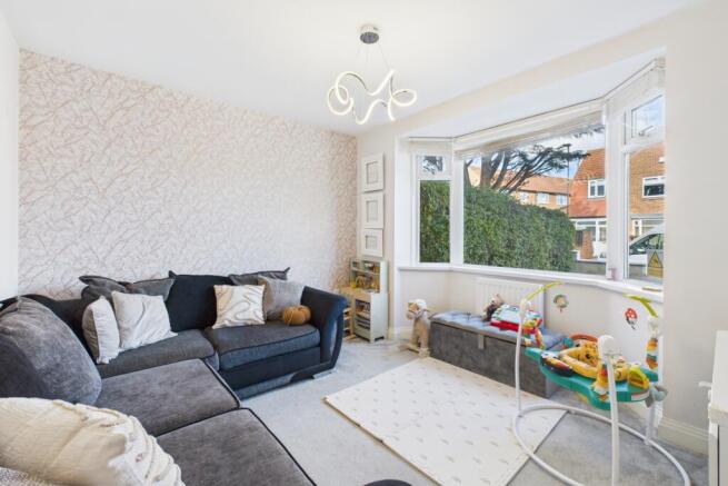 4 bed Semi-Detached for sale Image 6