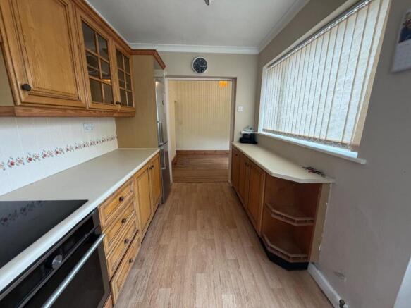 3 bed Semi-Detached for sale Image 7