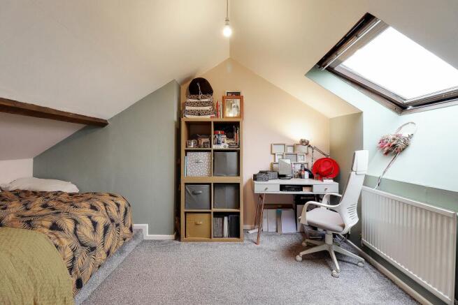 Bedroom 2 (Double)