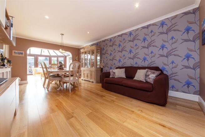 32 Wedon Way (16 of 39).jpg