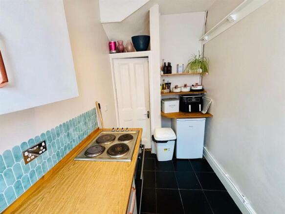 Fitted Kitchen: