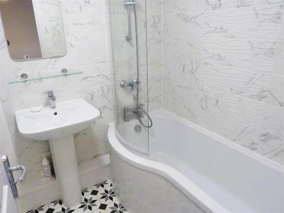 40 ver bath.JPG