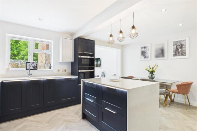 Kitchen /Living/Dini