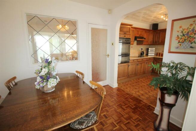 Poulton Avenue, 44, dining room 2.JPG