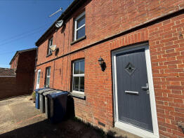 3, Hurst Cottages, Loxwood Road, Alfold, Cranleigh GU6 8ES