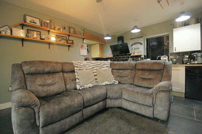Lounge/ Kitchen
