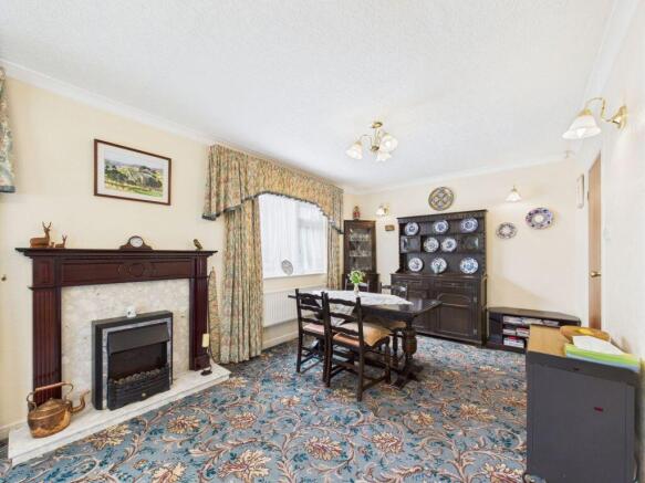3 bed Detached Bungalow for sale Image 4