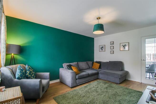 4 bed Detached for sale Image 8