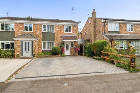 Neville Close, Stoke Poges, Buckinghamshire, SL2