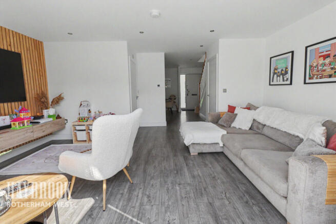 3 bed Detached for sale Image 8