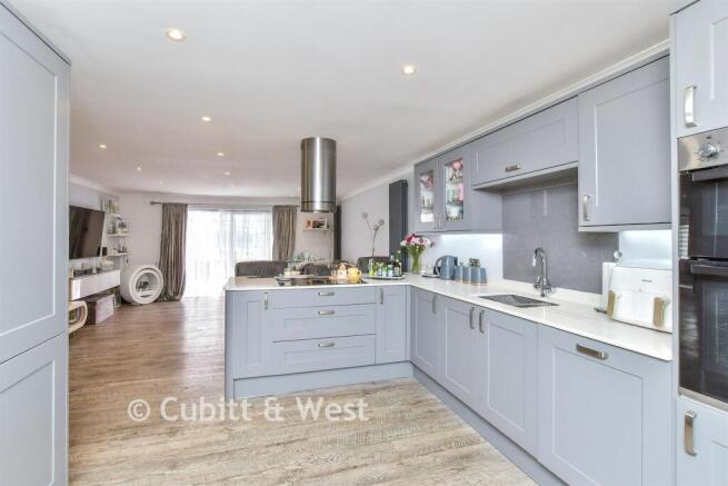 Sitting Room/ Kitchen