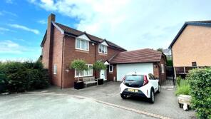 11, Marine Gardens, Conwy LL31 9DR