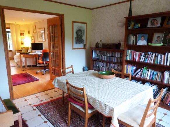 9. Breakfast Room