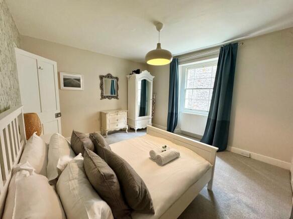 Bedroom 2.3