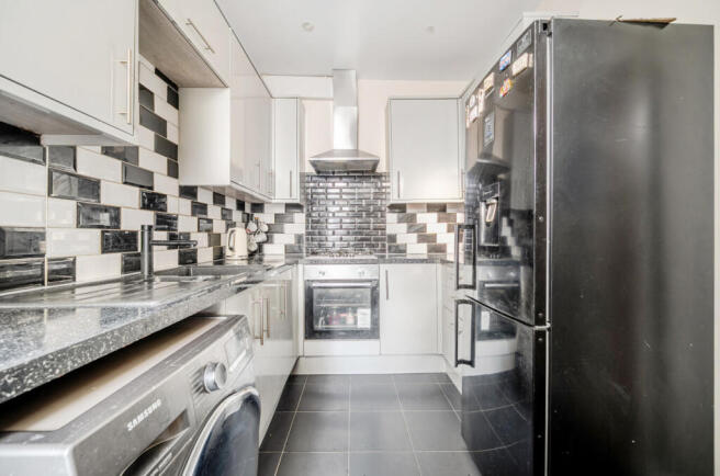 1386427-4-693054a...