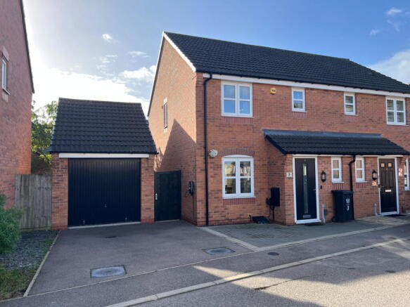 3-bed semi-detached on Wye Close, Leicester, Leicestershire, LE4 9AZ, £279,000