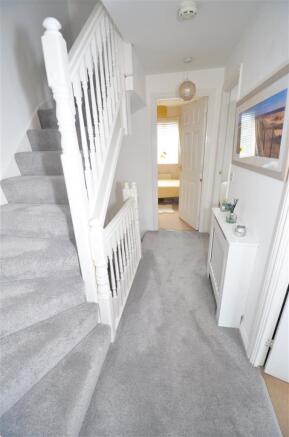 FIRST FLOOR LANDING