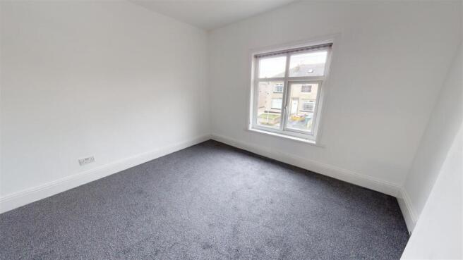 3 bed Terraced to rent Image 7