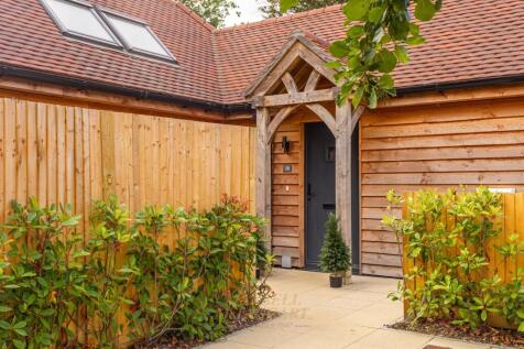 Old Dairy Mews, Horley, RH6