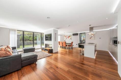 Lordship Lane, East Dulwich, London, SE22