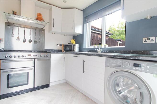 3 bed Terraced for sale Image 7