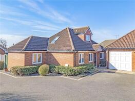 1, Charlotte Mews, Rainham RM13 9QN