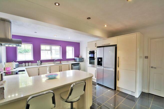 Kitchen / Breakfast