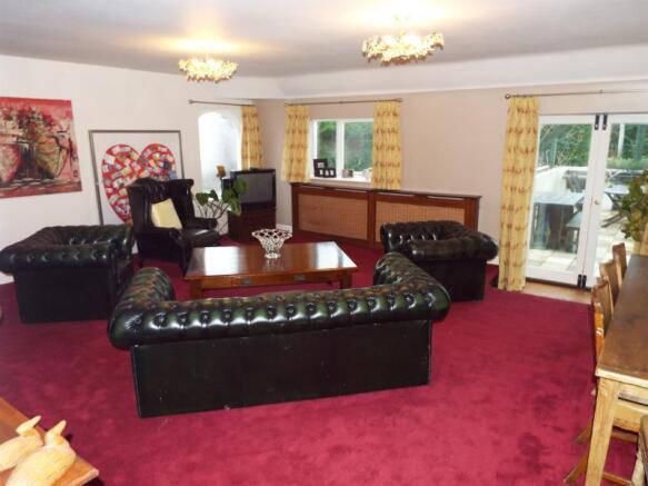 Formal Lounge