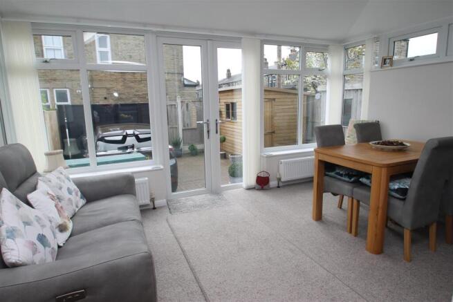 2 bed Detached for sale Image 6