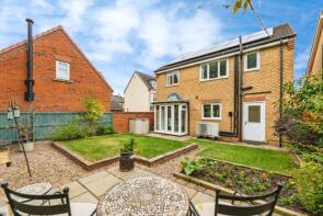 9, Fenlake Walk, Wath-upon-dearne, Rotherham S63 7FJ